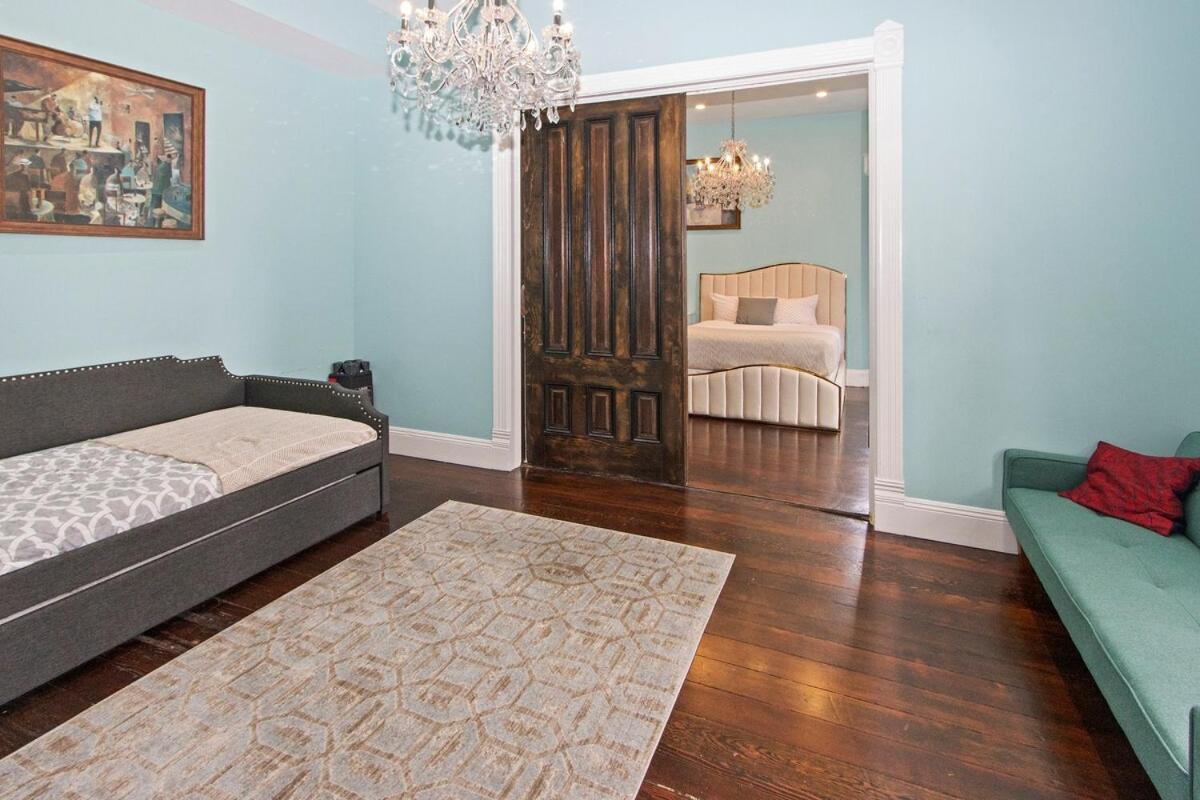 1900's Victorian Sleeps 22 8bdrm 3bath * San Diego
