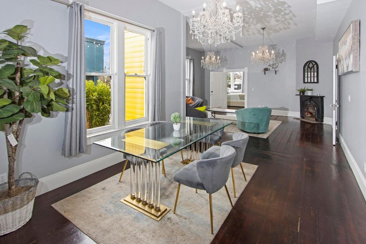 Villa 1900's Victorian Sleeps 22 8bdrm 3bath *