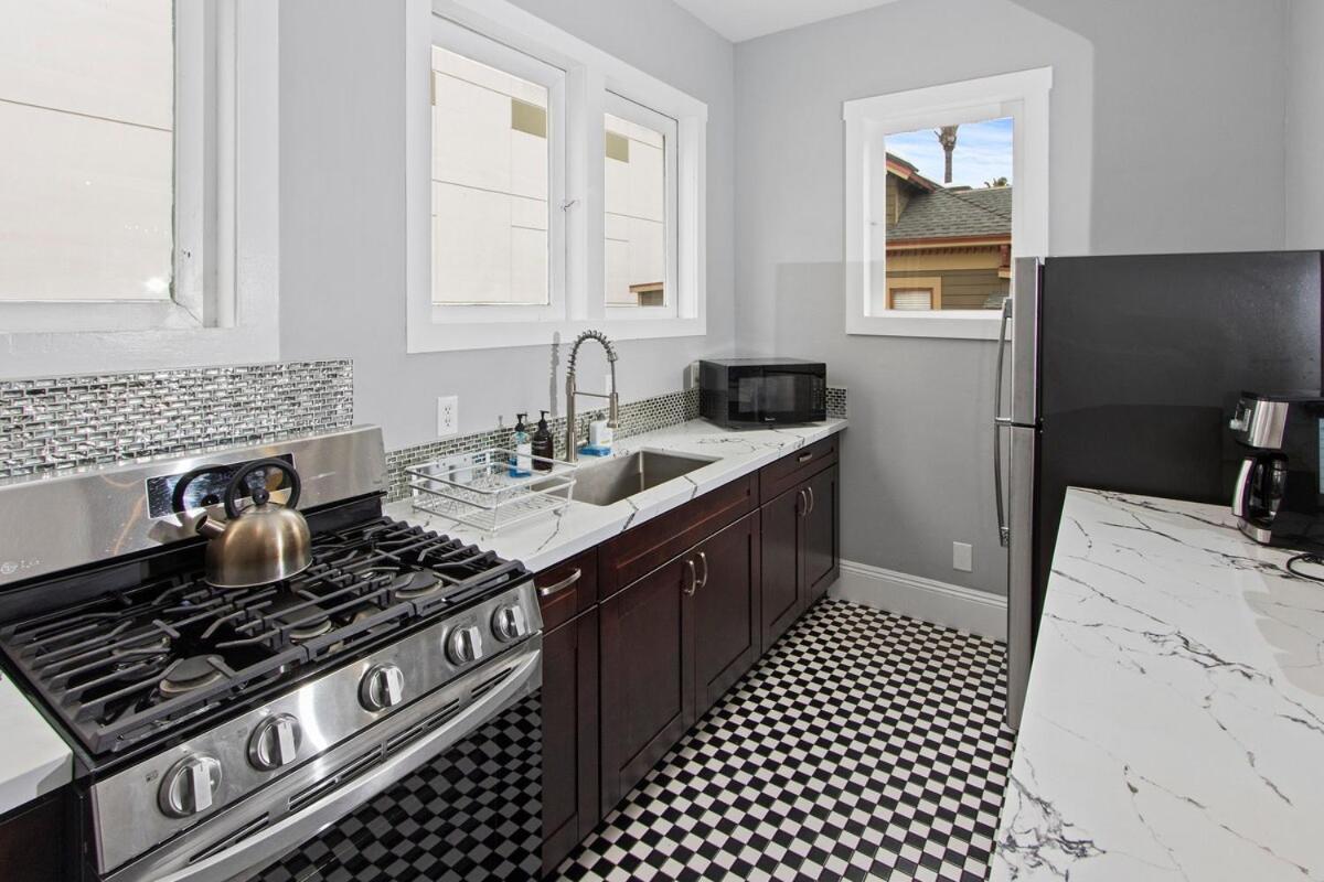 Villa 1900's Victorian Sleeps 22 8bdrm 3bath